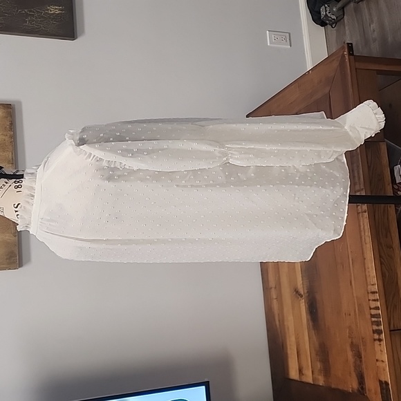 White House Black Market White Blouse - Picture 3 of 6